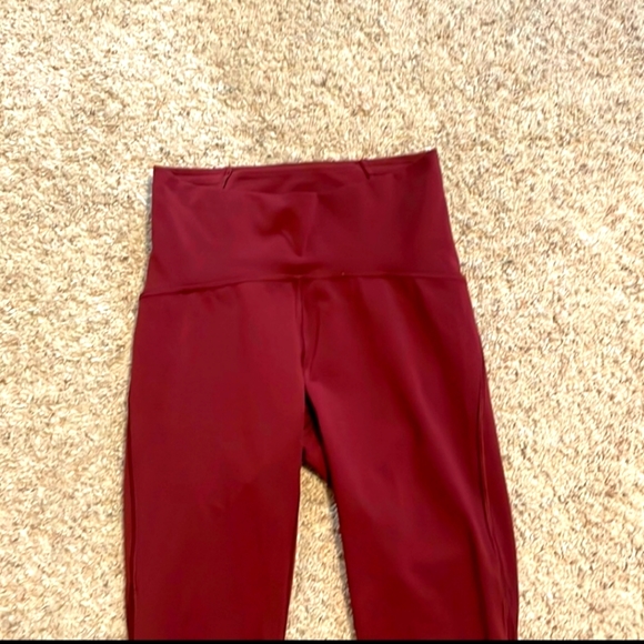 Lululemon train times 7/8 pant, size 4 - Picture 8 of 11